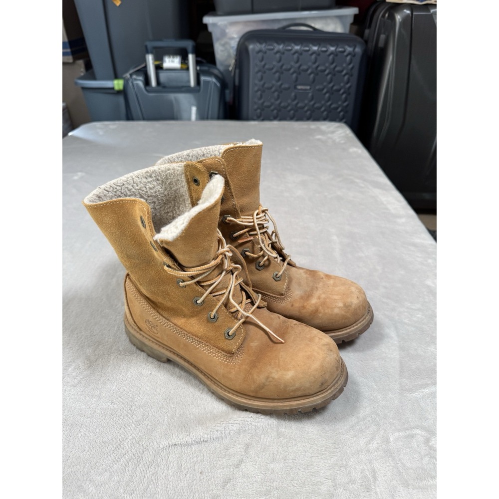 Timberland Waterproof Women's Roll Down Teddy Fleece Wheat Size 7.5 8329R